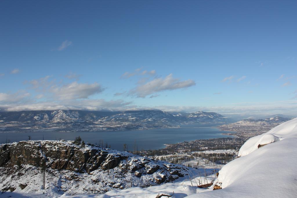 A Okanagan Lakeview Inn Келоуна Екстер'єр фото