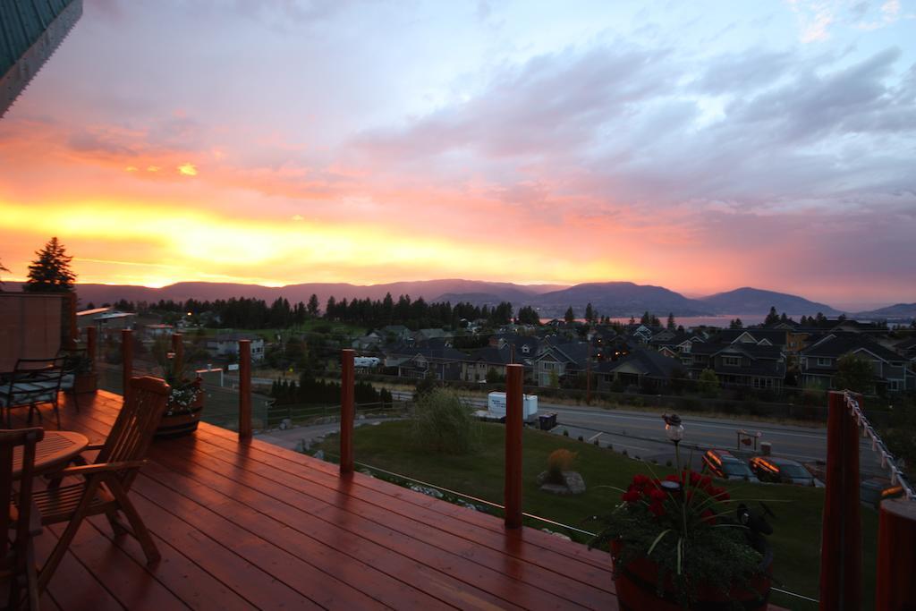 A Okanagan Lakeview Inn Келоуна Екстер'єр фото