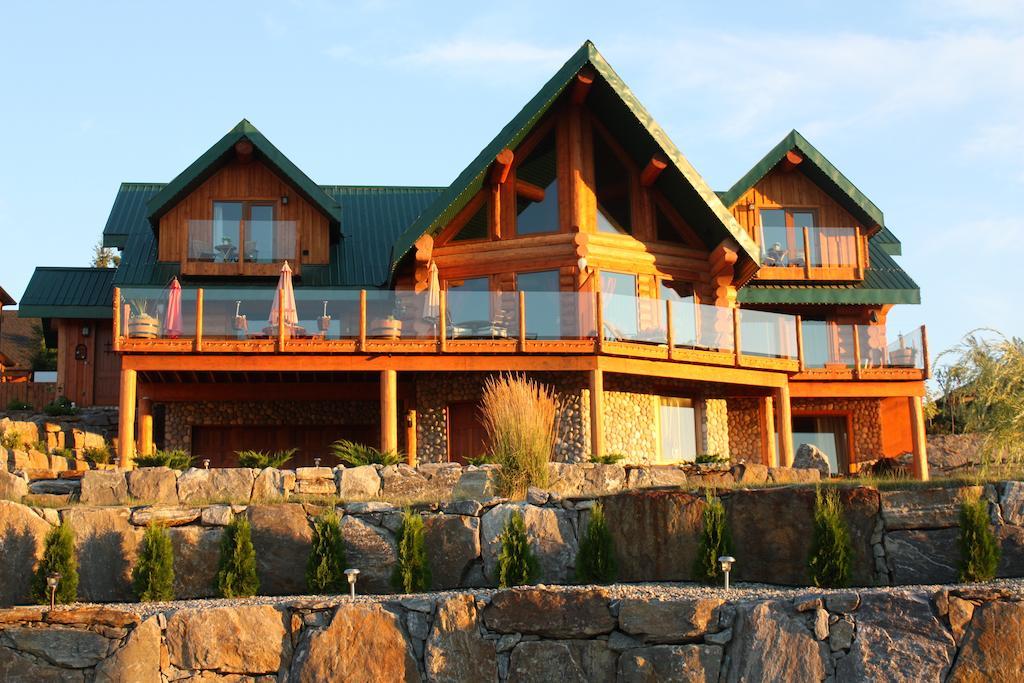 A Okanagan Lakeview Inn Келоуна Екстер'єр фото