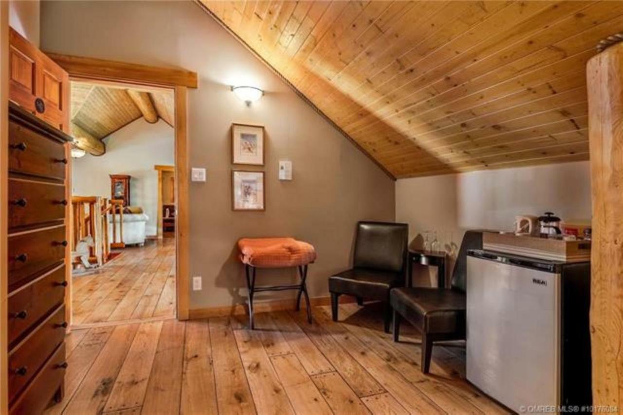 A Okanagan Lakeview Inn Келоуна Екстер'єр фото