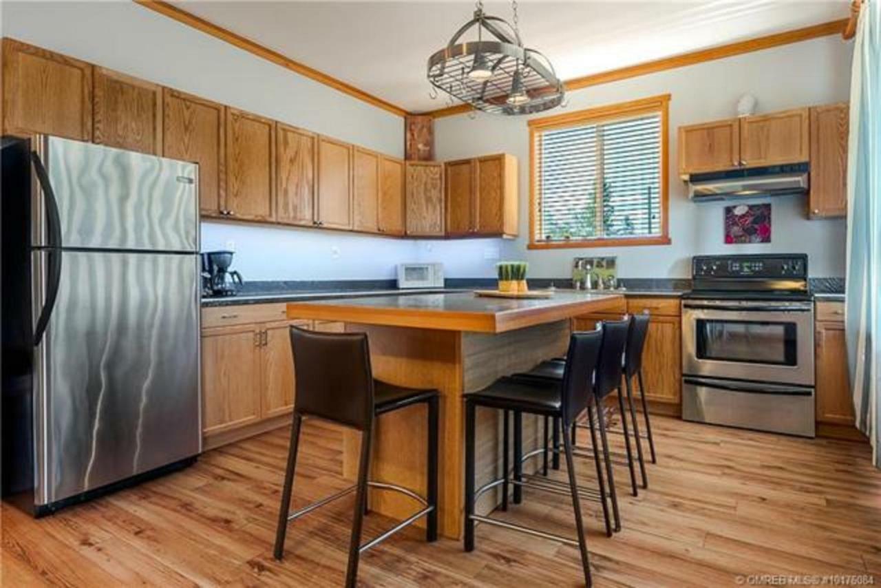 A Okanagan Lakeview Inn Келоуна Екстер'єр фото